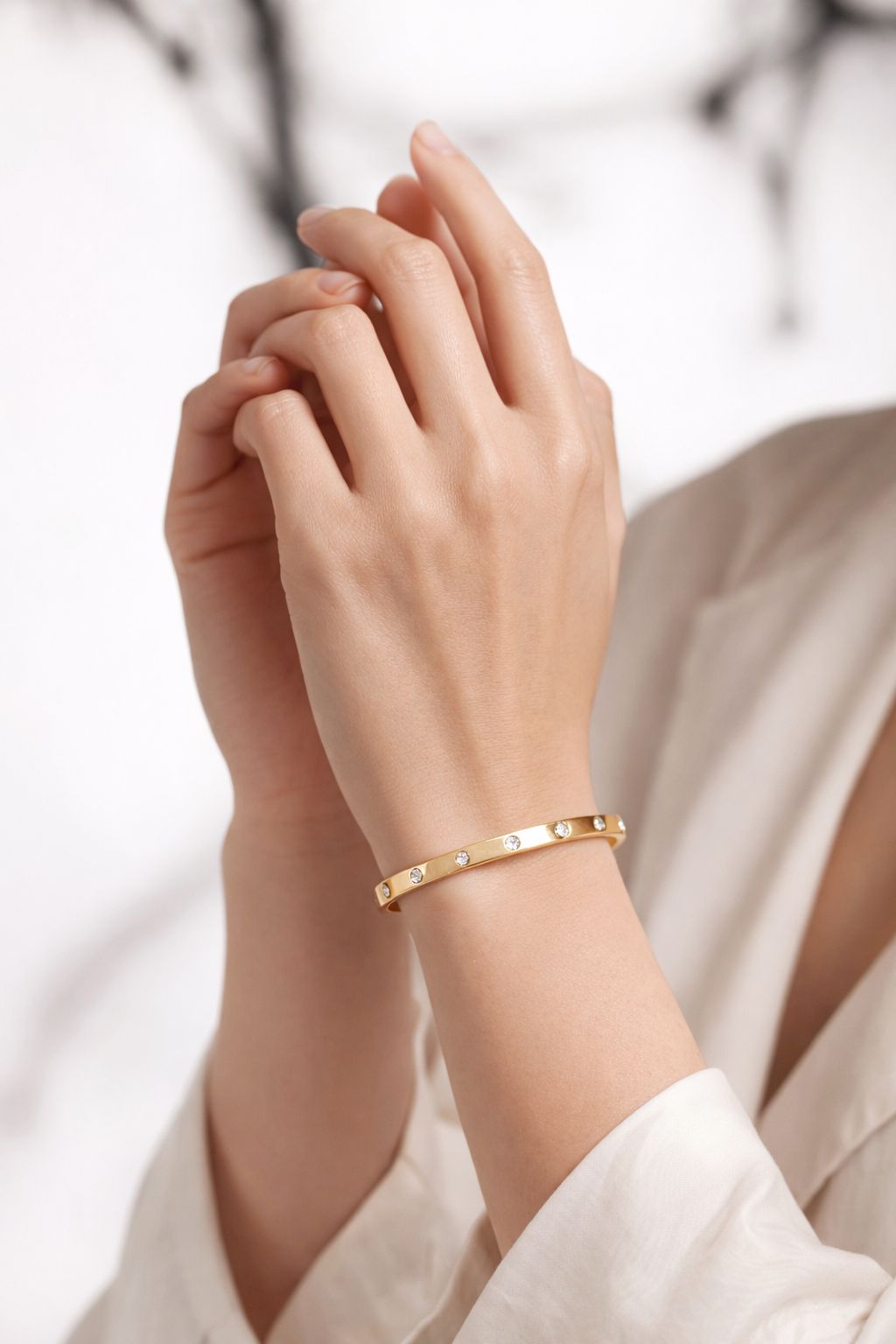 Classic Crystal Gold Bangle