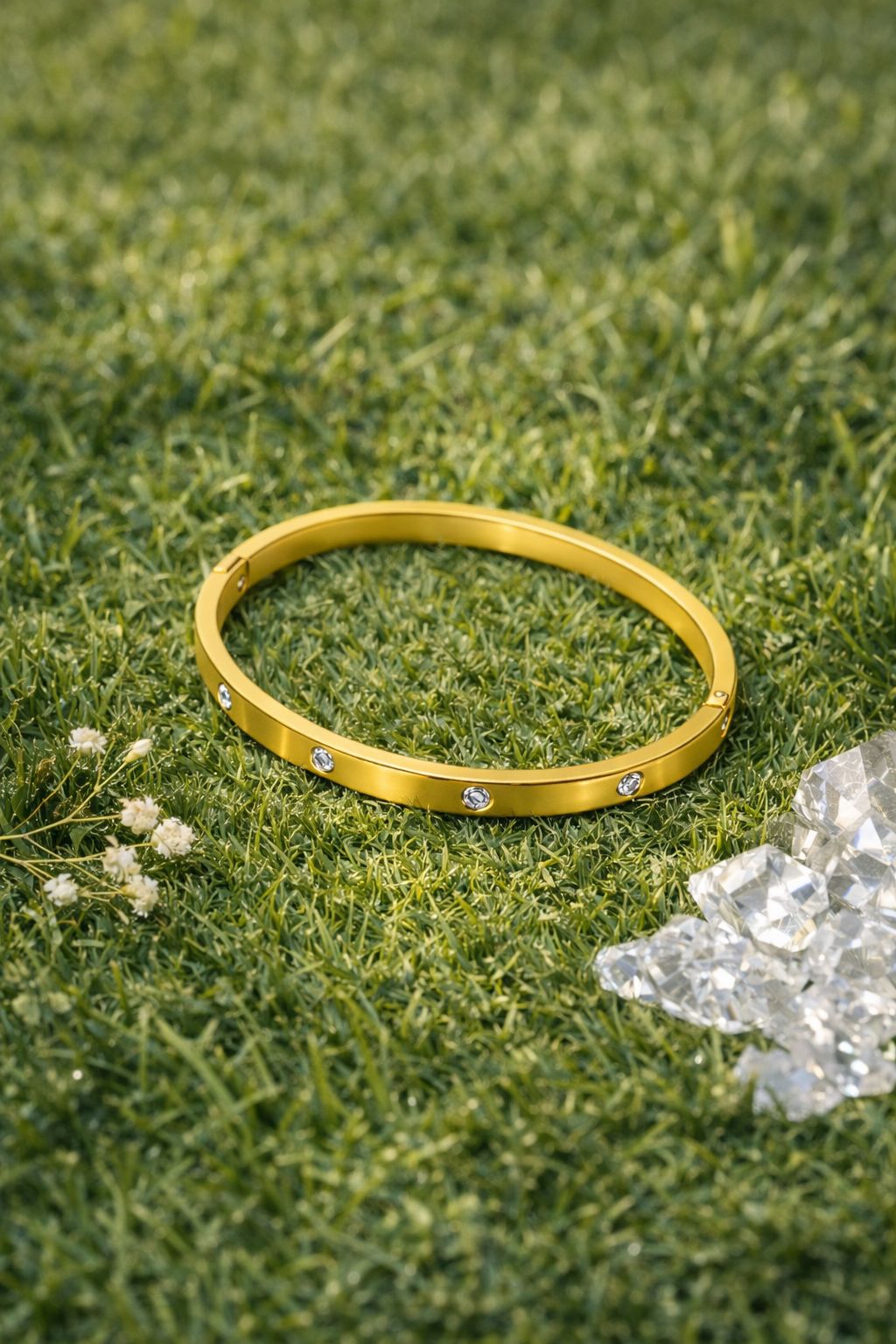 Classic Crystal Gold Bangle